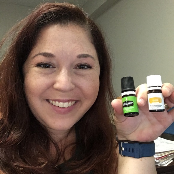 Meet your Posher, Rachael - Picture 1 of 2